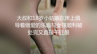 kcf9.com-女学生在被占用的厕所前尿尿 (1)