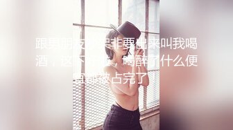 大神潜入大学女厕偷拍舞蹈社团的学妹尿尿换衣 (1)