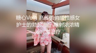 练完瑜伽就想要吃鸡吧的小骚货反差白富美御姐女神『小水水』性感清纯的百褶裙下竟然没穿内裤 黑色长筒袜踩到心里了