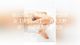 家庭摄像头破解真实偸拍，蜗居年轻小情侣日常性生活，漂亮女主水蛇腰身材一流，被刺青痞子男蹂躏