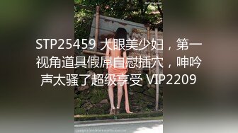 8月最新流出佼佼者厕拍 系列苏州工业园电子厂女工宿舍女厕几次对着镜头穿裤美女这颜值应该是传说中的厂花吧