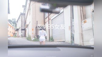 (BC-SSS-014)吊带裙美女捂裙子上楼梯..透明蕾丝内..正面露黑色